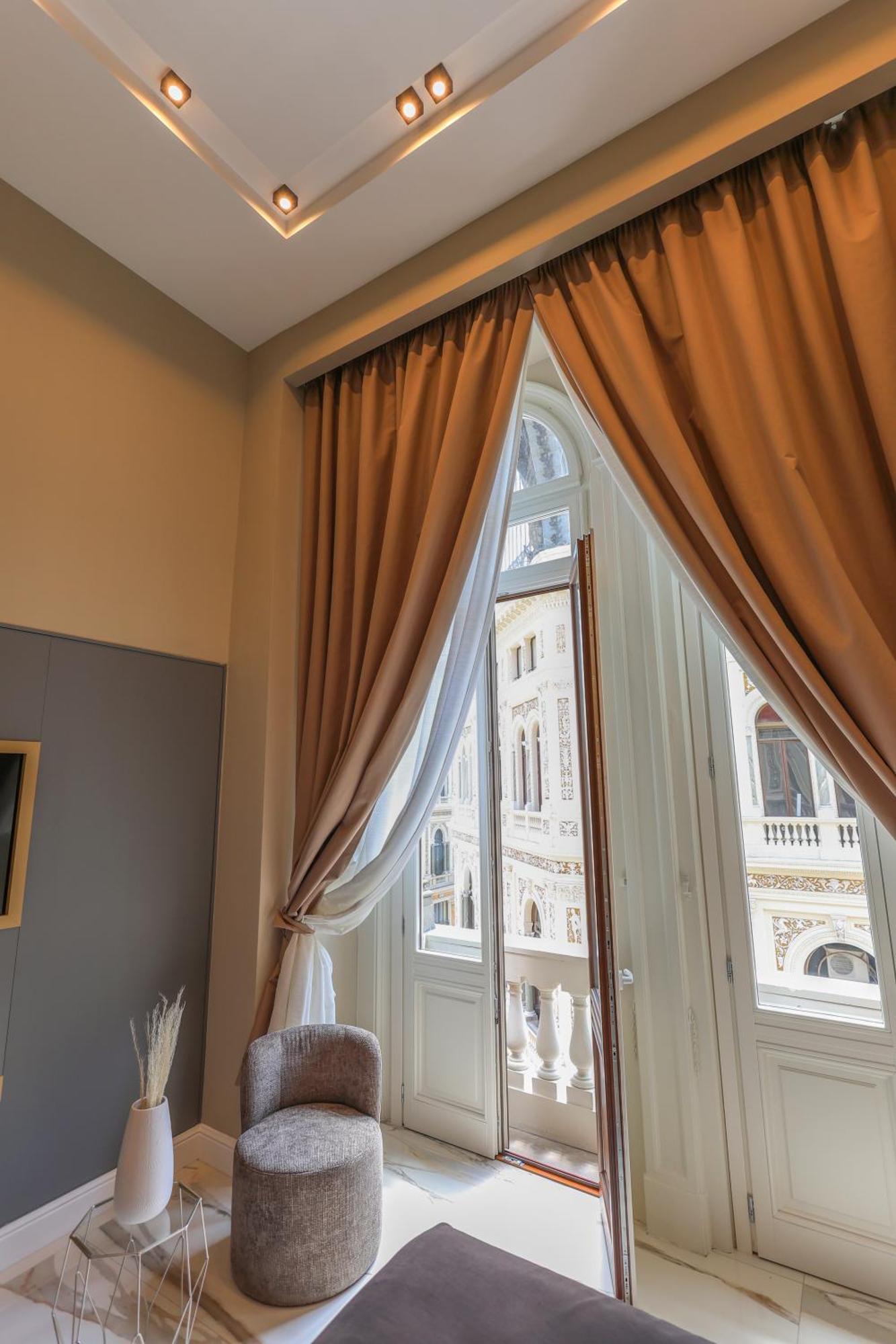 Maison San Carlo Luxury Suites Napoli Dış mekan fotoğraf