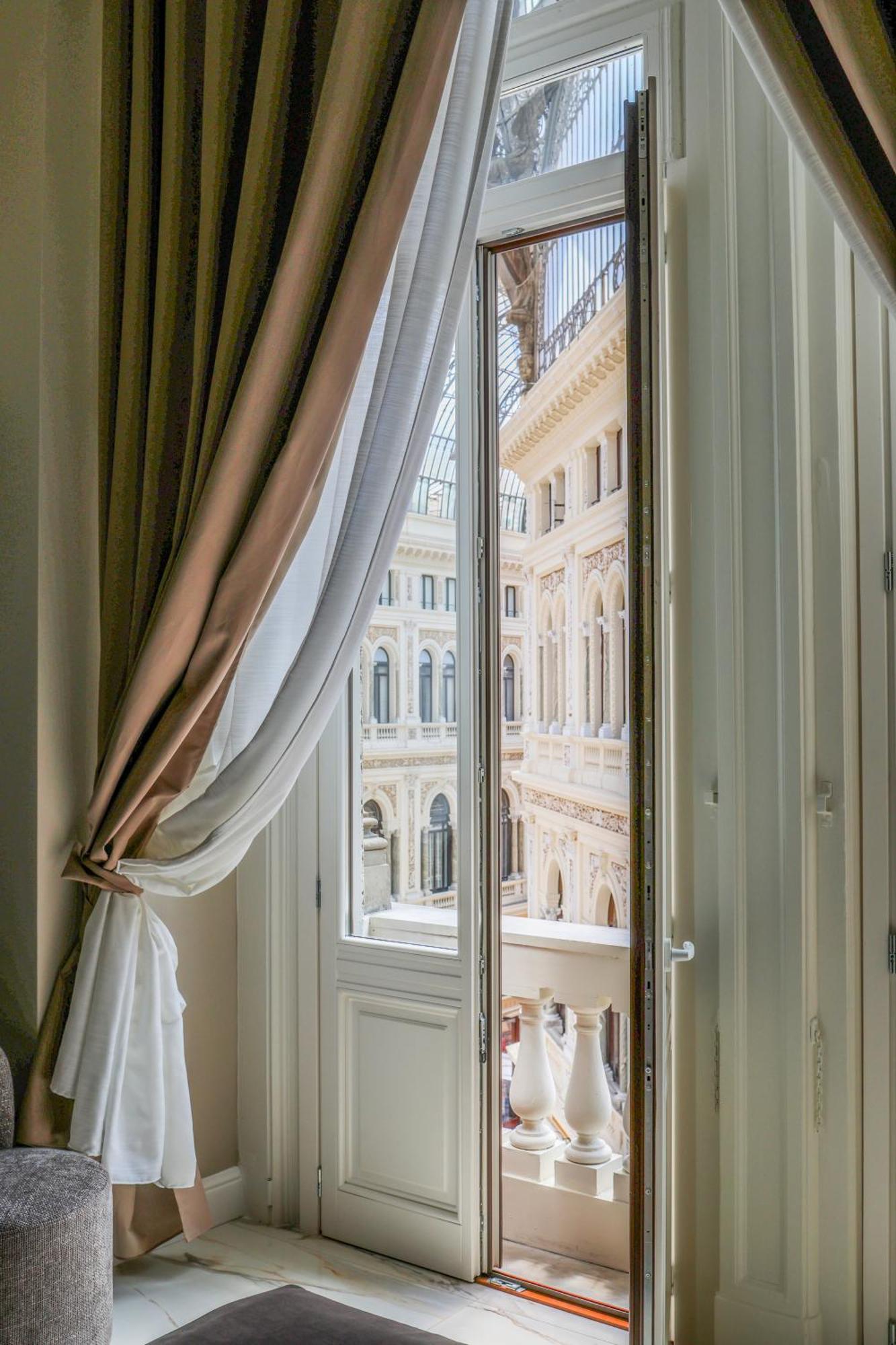 Maison San Carlo Luxury Suites Napoli Dış mekan fotoğraf