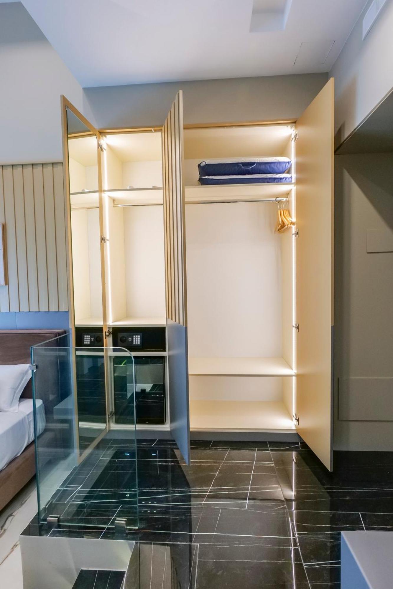 Maison San Carlo Luxury Suites Napoli Dış mekan fotoğraf